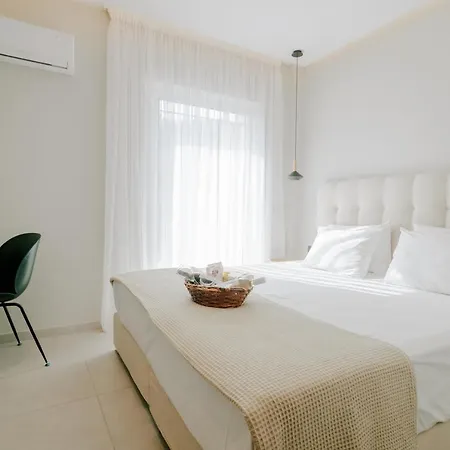 Aelia Prime Experience 2 *